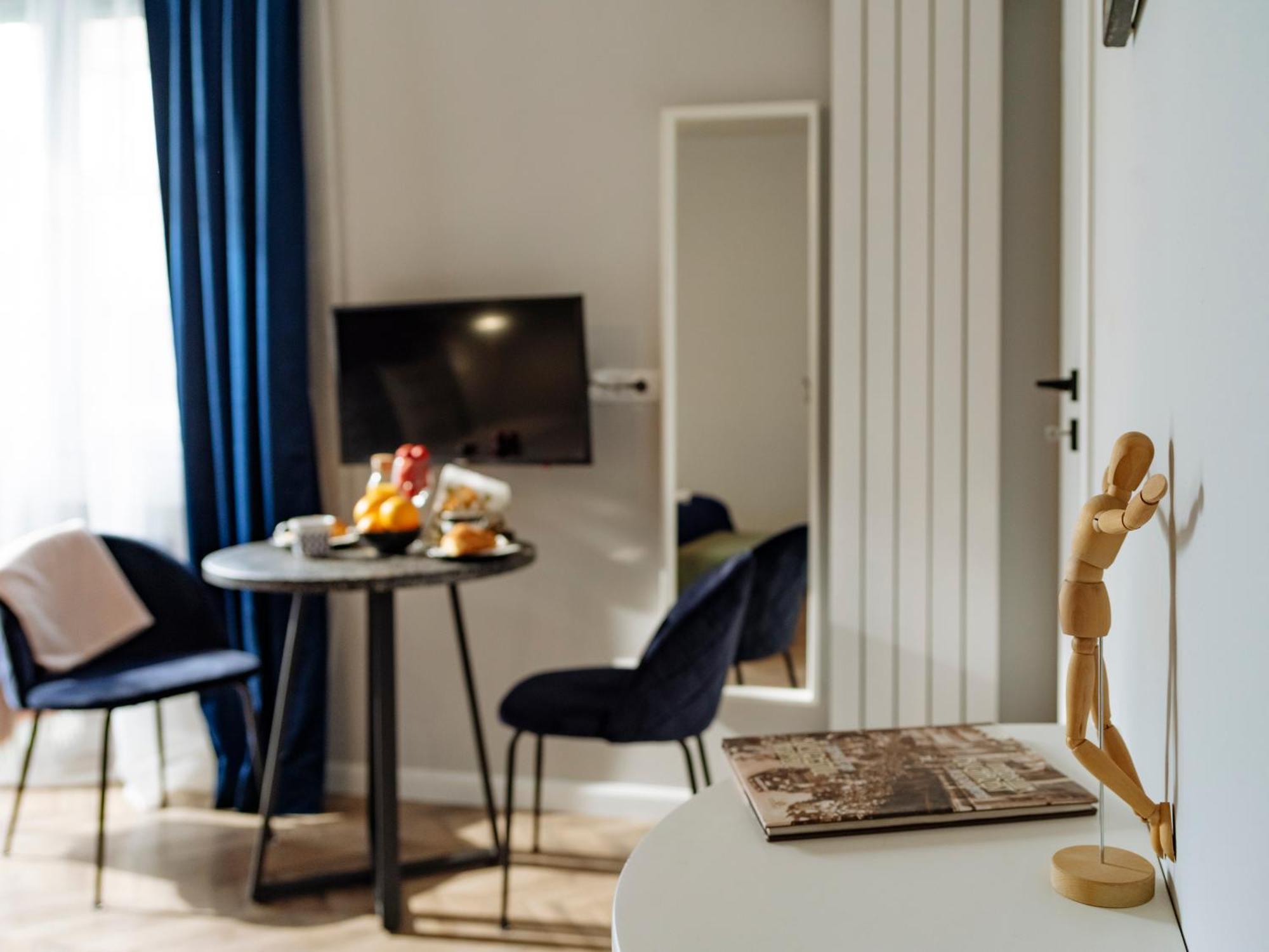 Petite Maison Sur Le Boulevard Bukurešť Exteriér fotografie