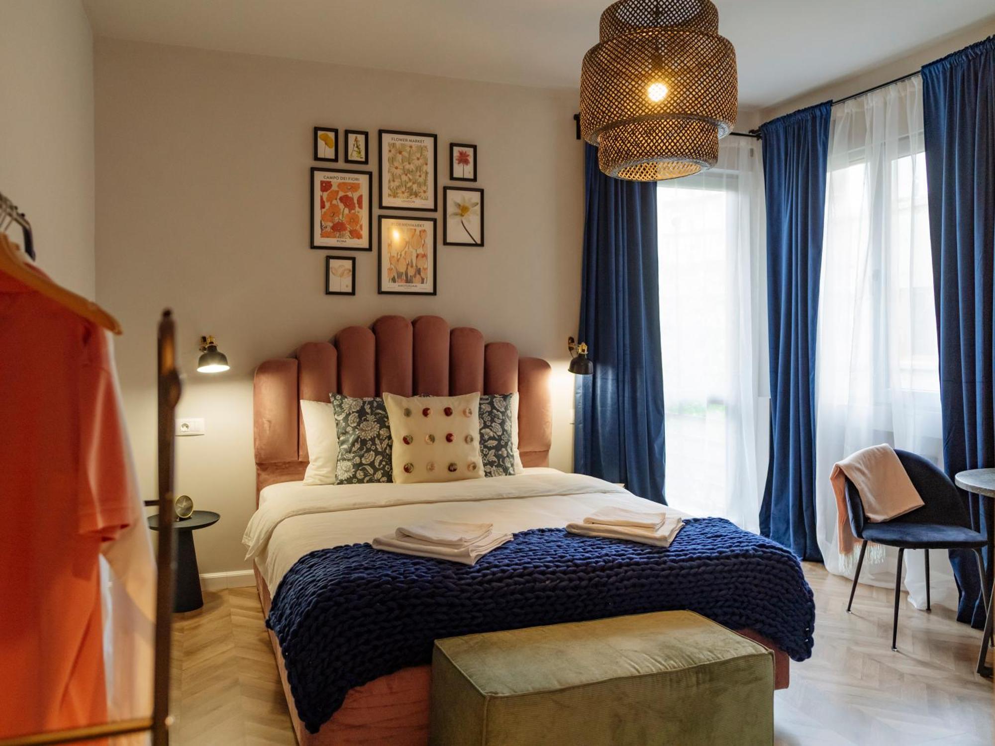 Petite Maison Sur Le Boulevard Bukurešť Exteriér fotografie